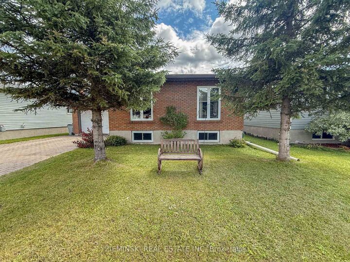 Property Photo: 605 Bristol Road ON P0N 1C0