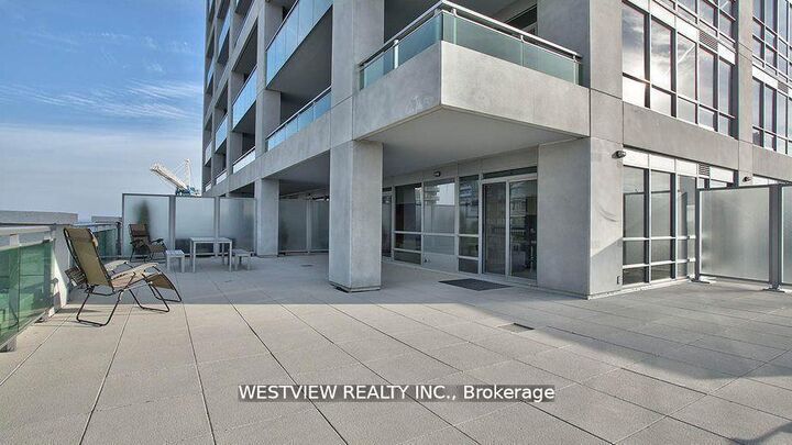Property Photo: 16 Brookers Lane 405 ON M8V 0A5