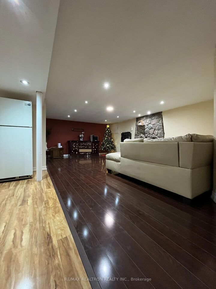 Property Photo: 564 McCowan Road Bsmnt ON M1J 1J8