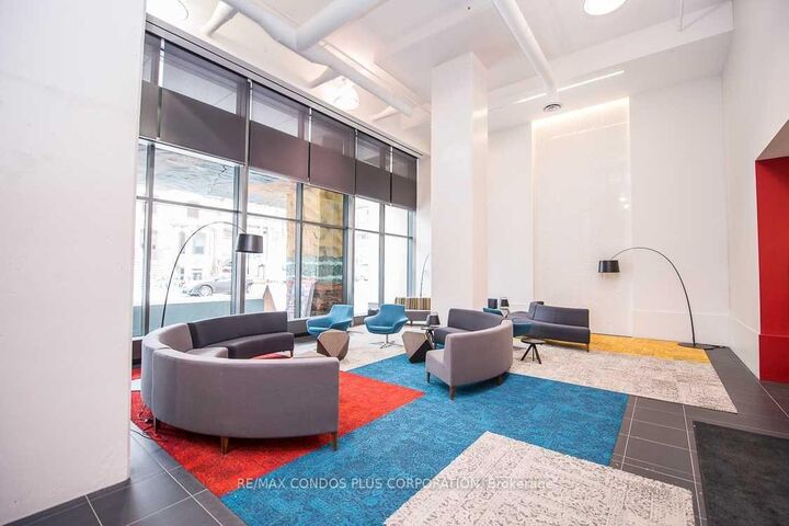 Property Photo:  21 Widmer Street 2912  ON M5V 0B8 