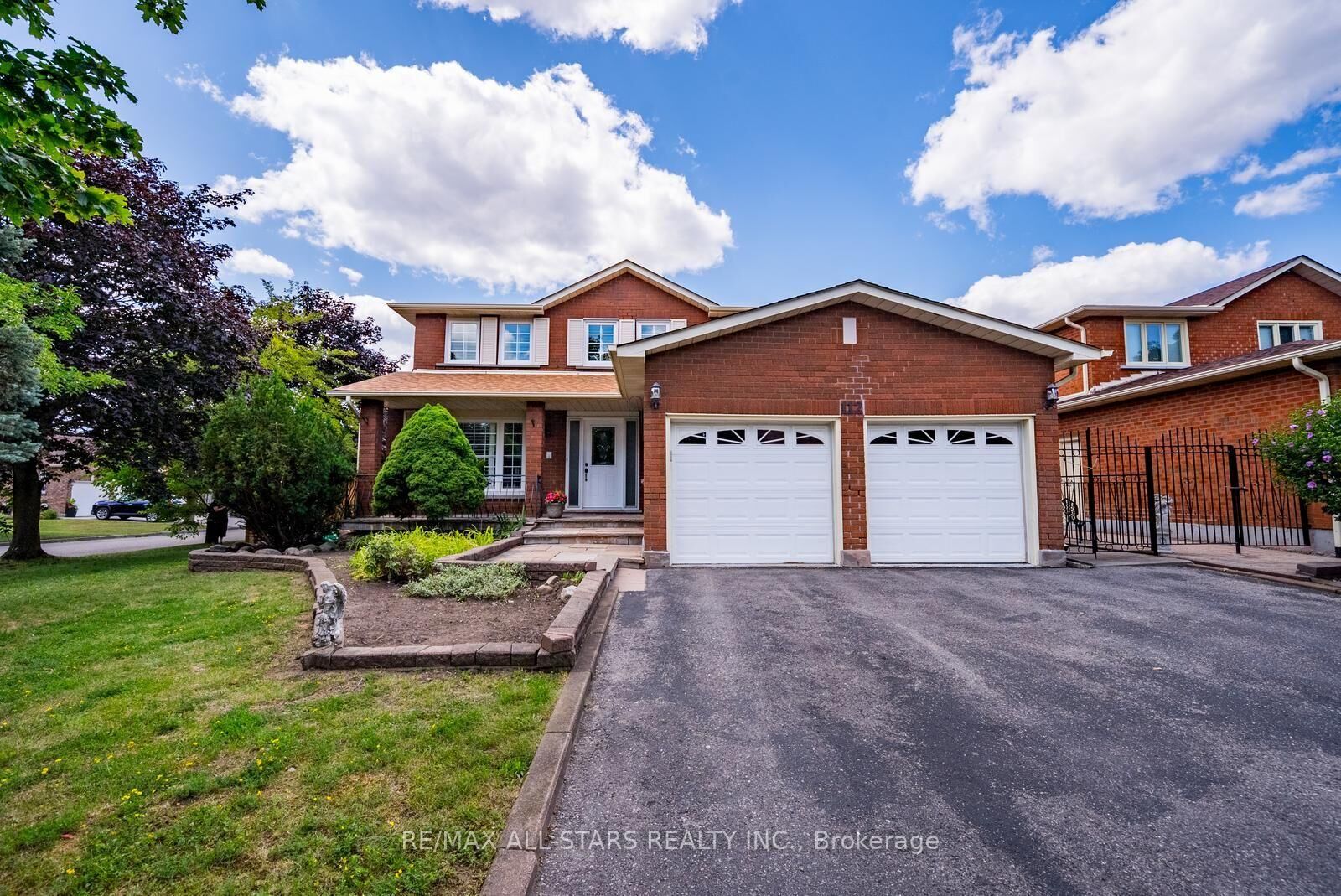 Property Photo:  112 Jimston Drive  ON L3R 6R1 