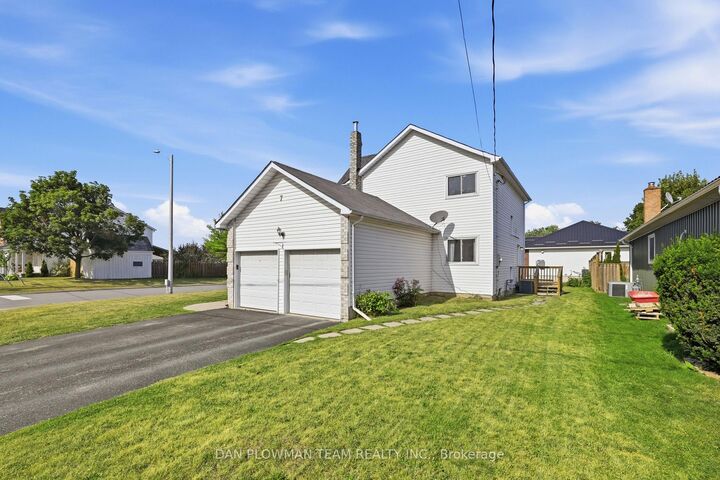 Property Photo:  7 Spruce Street  ON K0L 2V0 