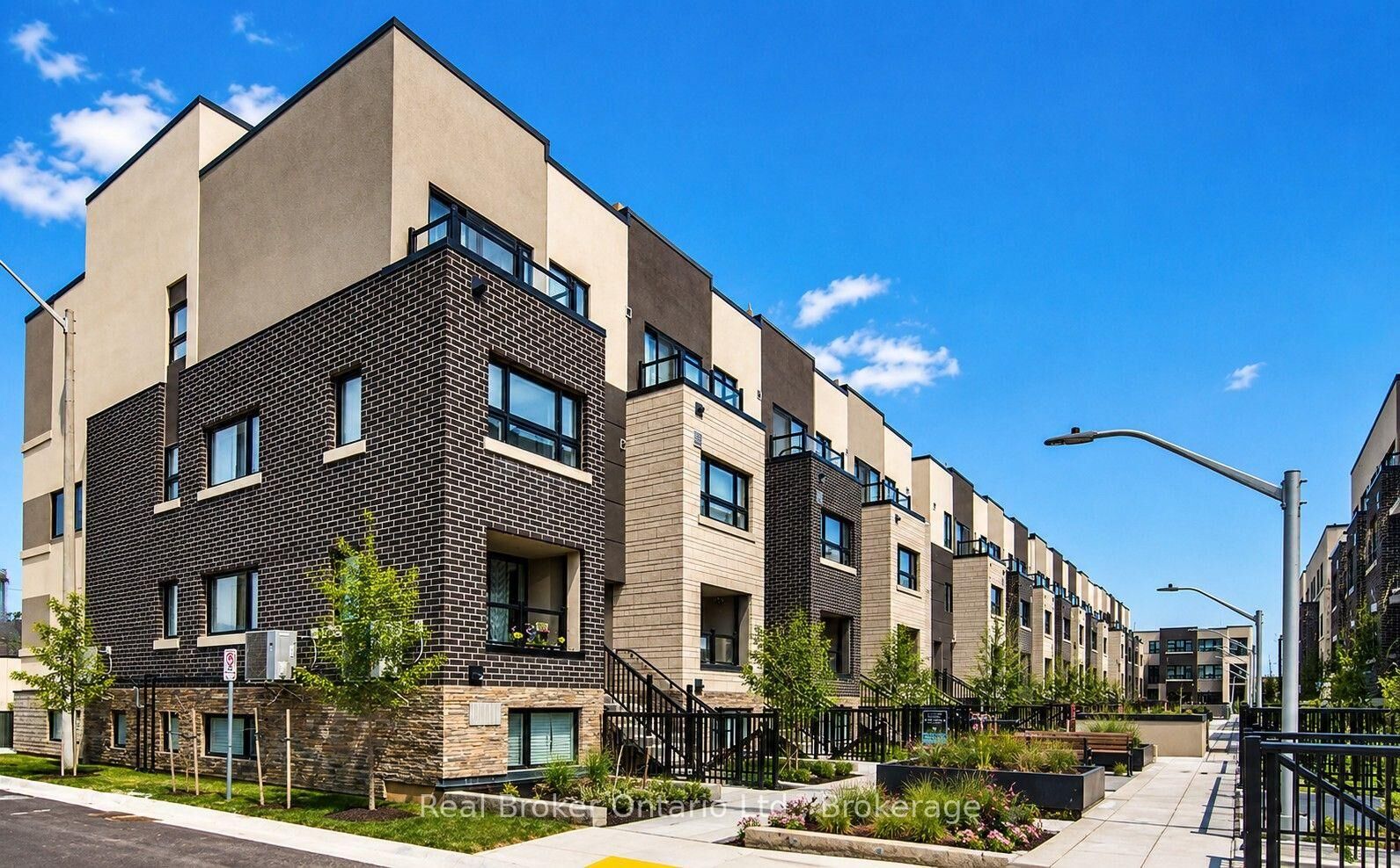Property Photo:  1135 Cooke Boulevard 109  ON L7T 4A8 