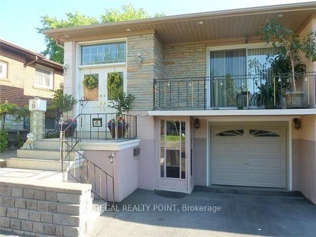 Property Photo:  6 Harrington Crescent  ON M2M 2Y5 