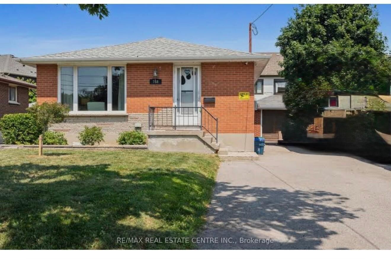 Property Photo: 768 Olive Avenue ON L1H 2S3