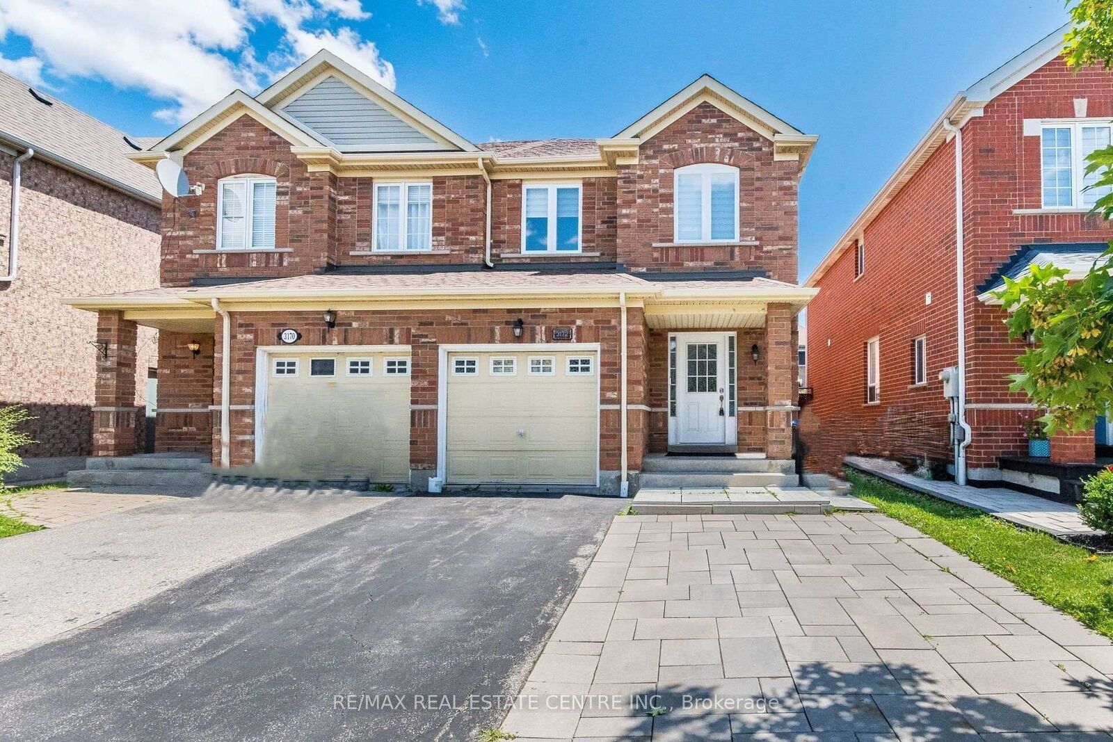 Property Photo:  3172 Baron Drive  ON L5M 6V6 