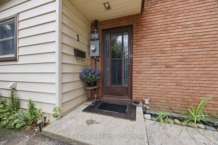 Property Photo:  1 Britton Drive  ON N5P 3E4 
