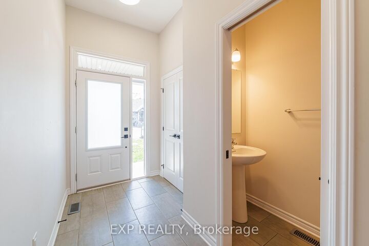 Property Photo: 120 Patchell Place ON K0G 1J0