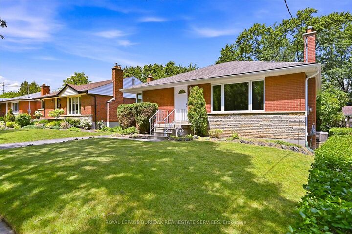 Property Photo:  1483 Augustine Drive  ON L7P 2N1 