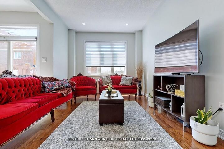 Property Photo: 14 Mission Ridge Trail ON L6P 3A2