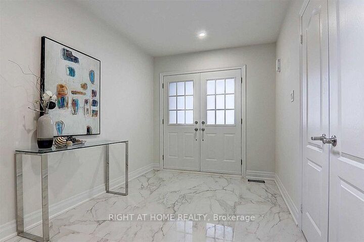 Property Photo:  57 Bayswater Avenue  ON L4E 4E6 