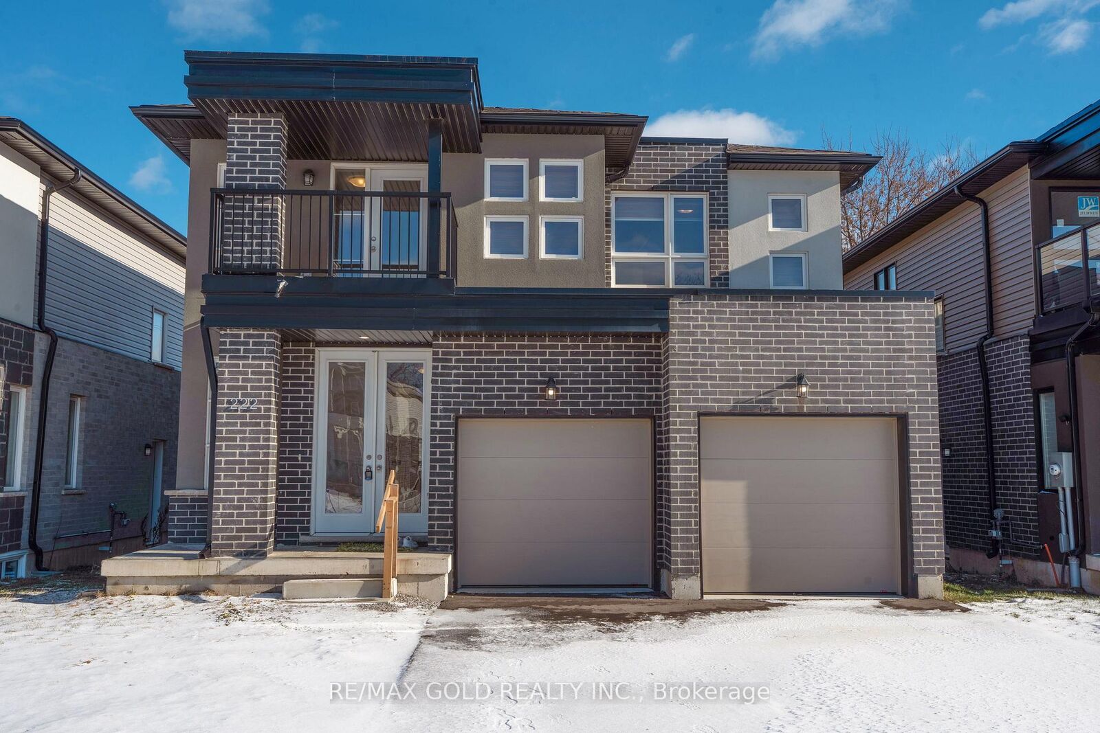 Property Photo: 222 Pilkington Street ON L2V 0N5