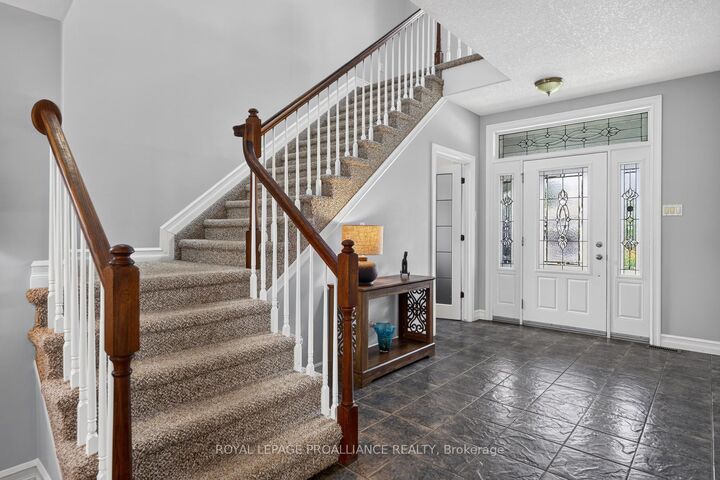 Property Photo:  1330 Cuthbertson Avenue  ON K6V 6Y1 