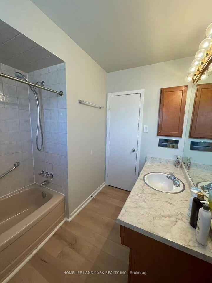 Property Photo:  23 Corning Road E  ON M2J 2L6 