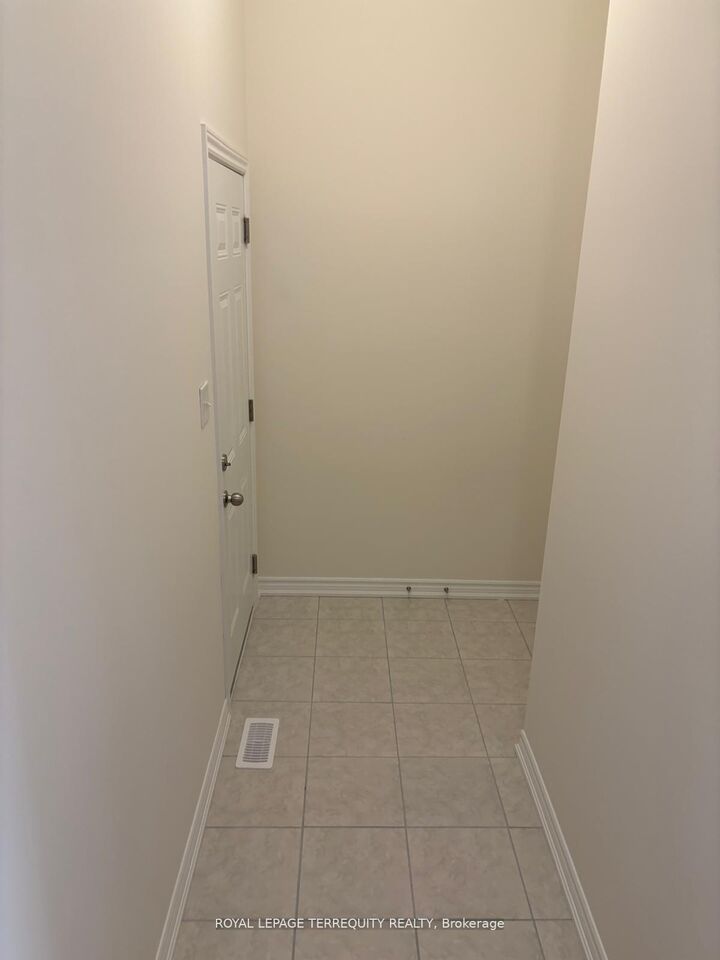 Property Photo:  1141 Cameo Street  ON L1X 0L7 