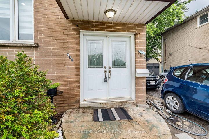 Property Photo: 612 Appleby Line ON L7L 2Y3