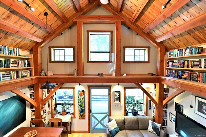 Property Photo: 4873 Pirates Rd BC V0N 2M0