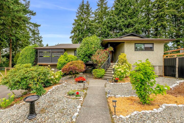 1937 Cougar Cres — photo 1