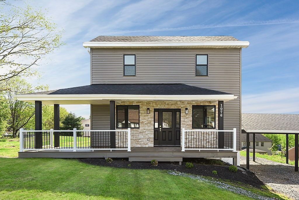 Property Photo: 1076 Chapel Rd PA 15061