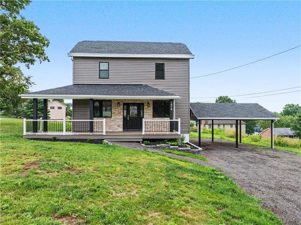 Property Photo: 1076 Chapel Rd PA 15061