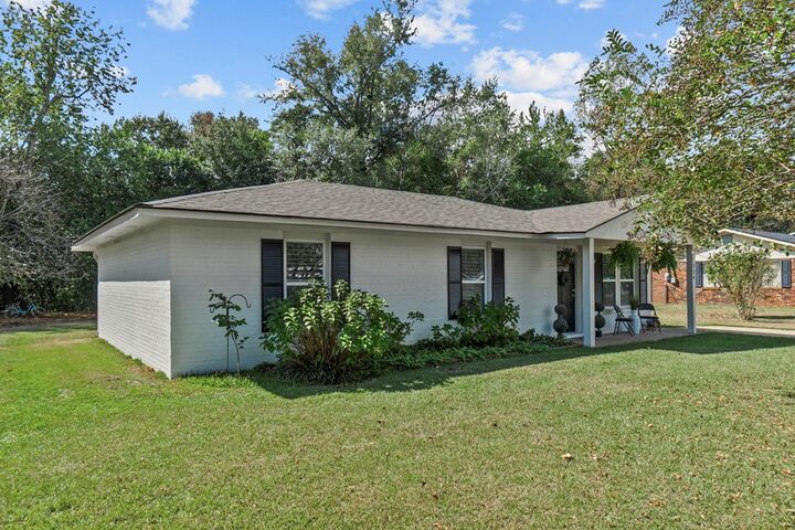 Property Photo: 124 Cypress Lane GA 31763