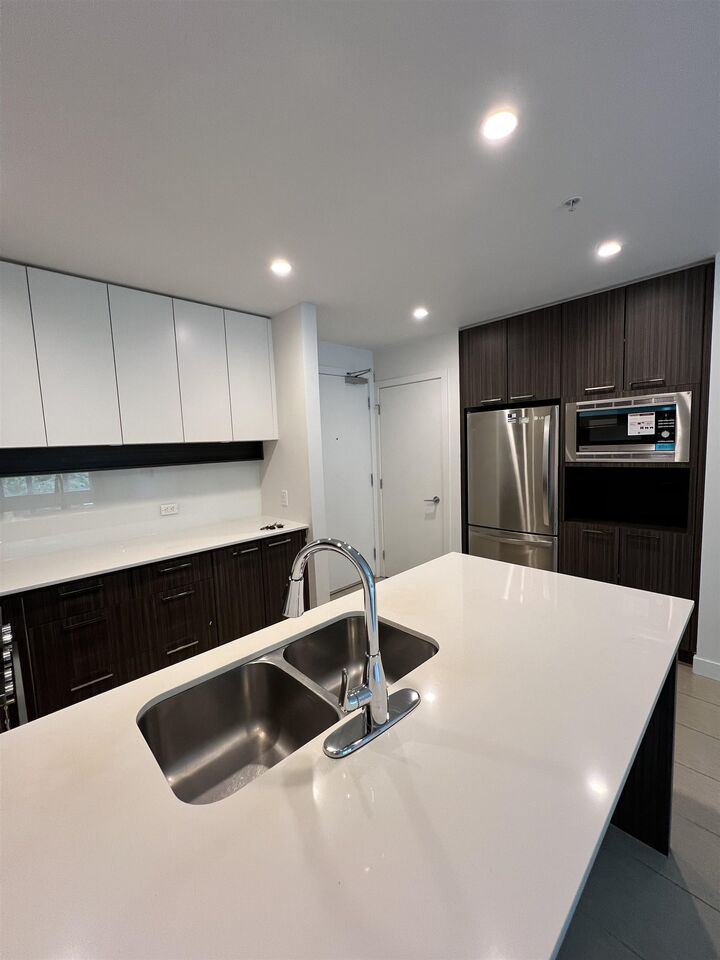 Property Photo:  9250 University High Street Ph18  BC V5A 0B3 