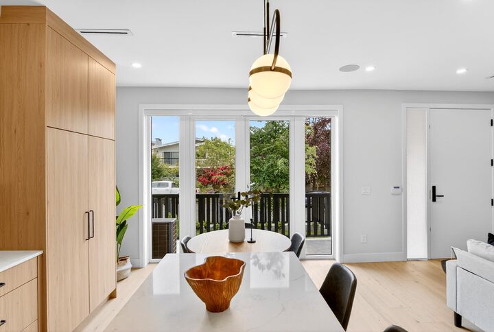 Property Photo: 2741 E 7th Avenue 1 BC V5M 1T8