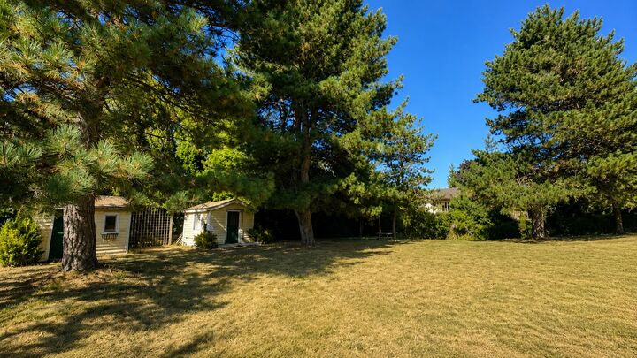 Property Photo: 18118 Claytonwood Crescent BC V3S 7T5