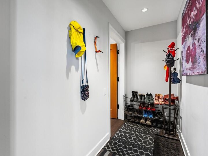 Property Photo: 656 W 13th Avenue 100 BC V5Z 1N9