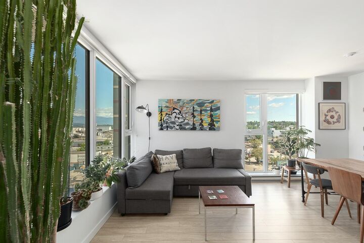 Property Photo: 983 E Hastings Street 904 BC V6A 0G9