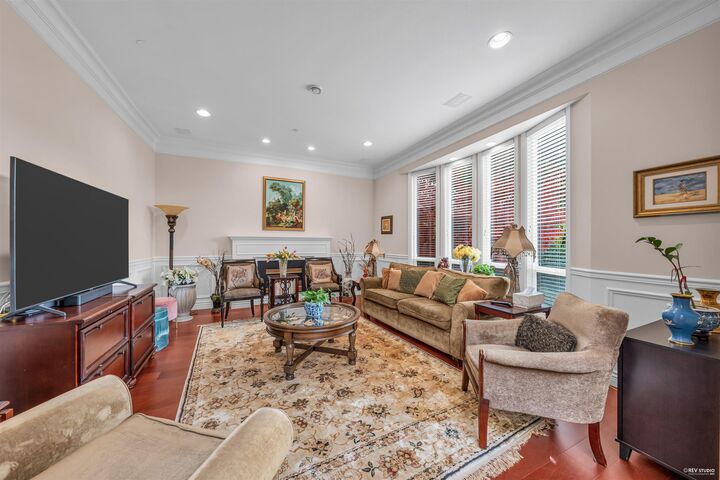 Property Photo: 1285 W 47th Avenue BC V6M 2L5