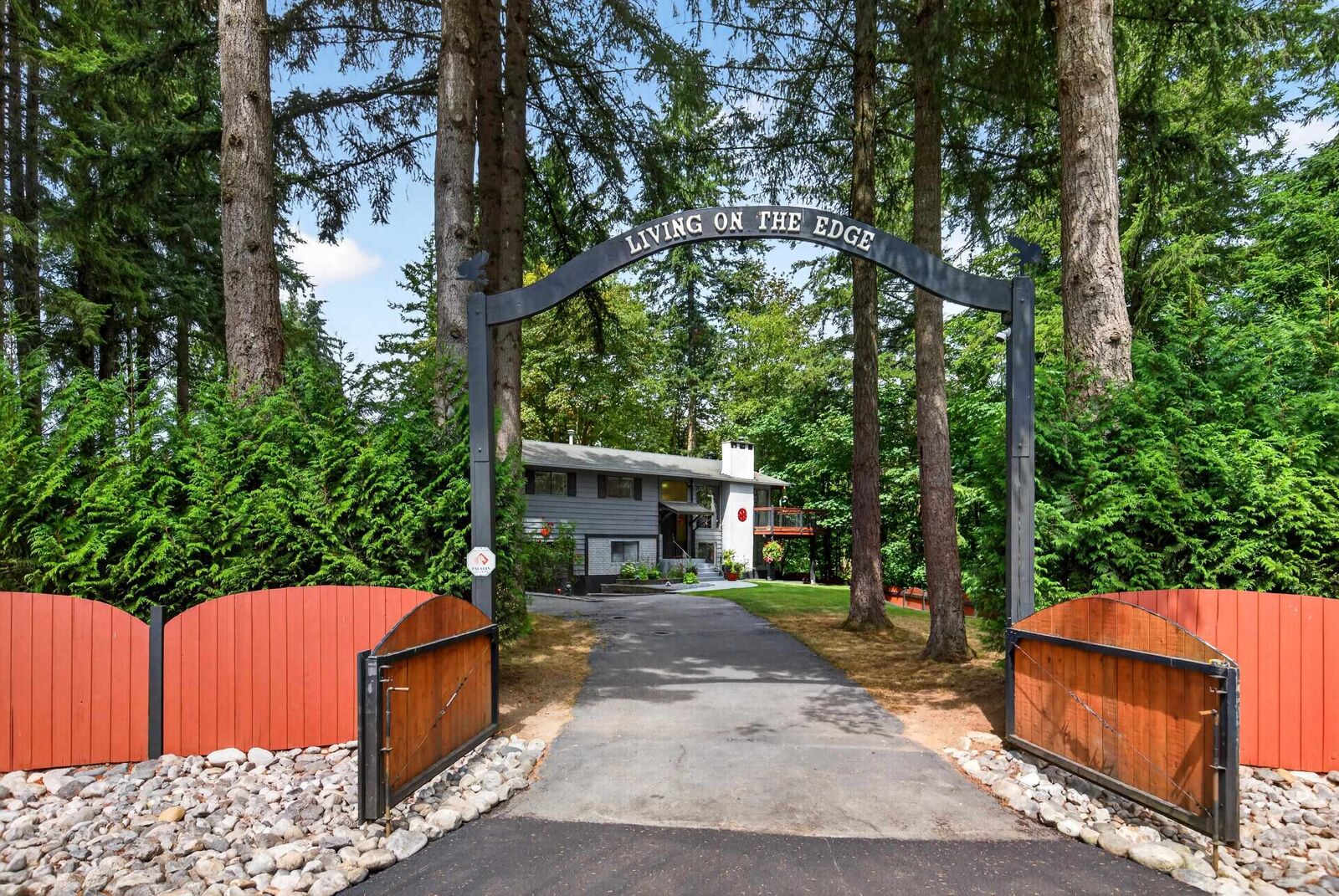 Property Photo: 24299 55 Avenue BC V2Z 2N5