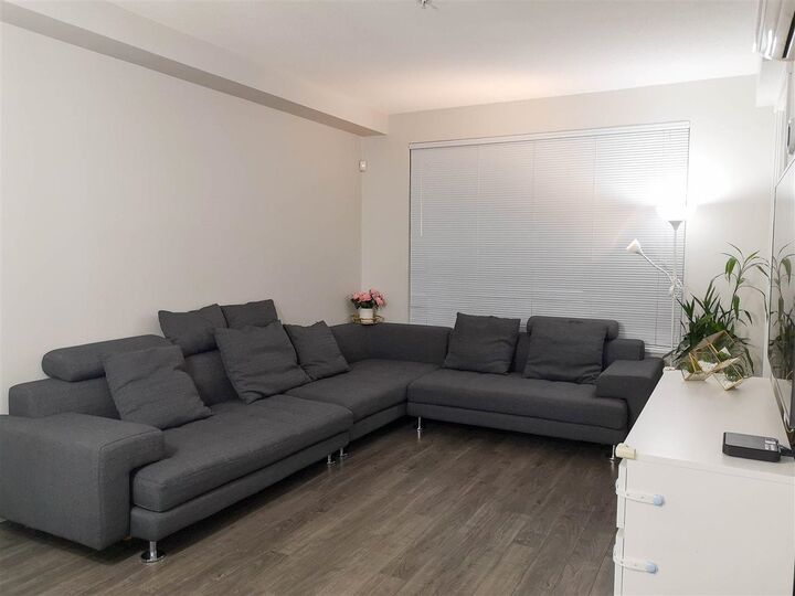 Property Photo: 9399 Alexandra Road 118 BC V6X 0L7