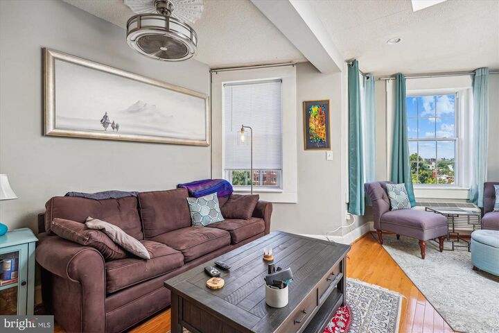 Property Photo:  1125 Maryland Avenue NE 16  DC 20002 