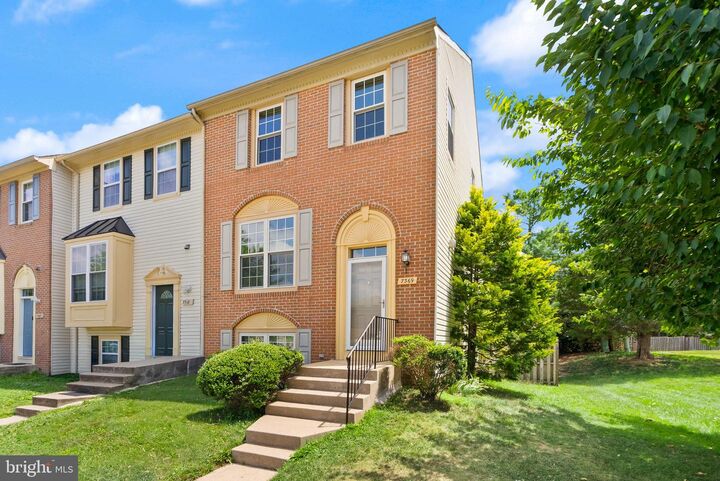 Property Photo: 7369 Rhondda Drive VA 22079