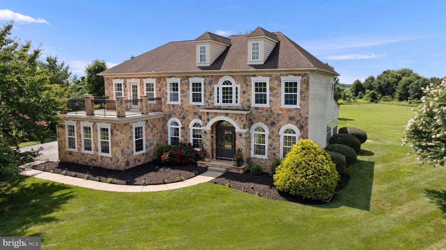 Property Photo: 711 Sloop Court DE 19702