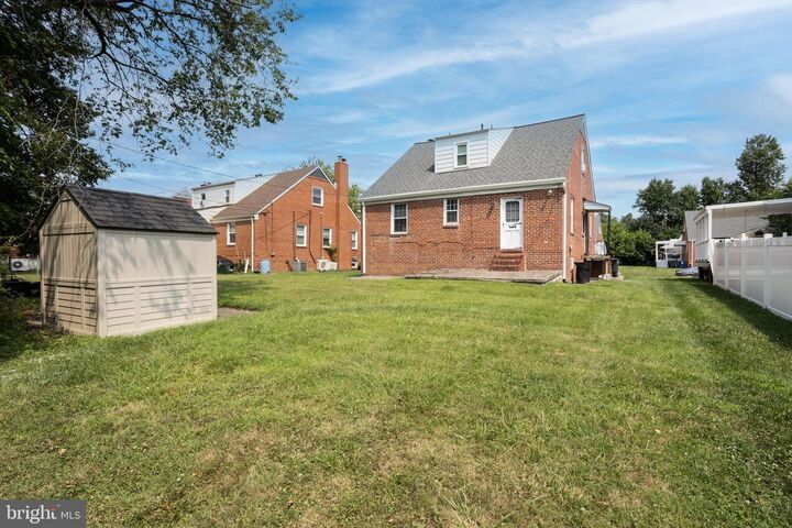 Property Photo:  3211 Shelburne Road  MD 21208 