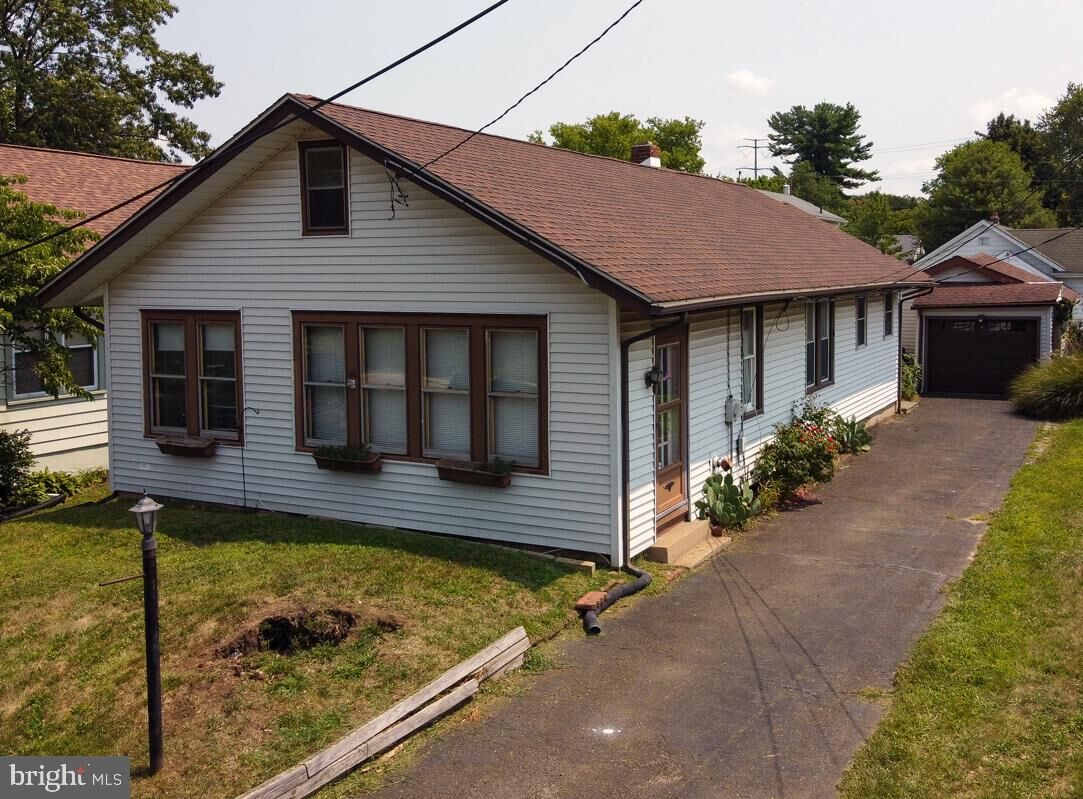 Property Photo:  40 Lansing Avenue  NJ 08619 