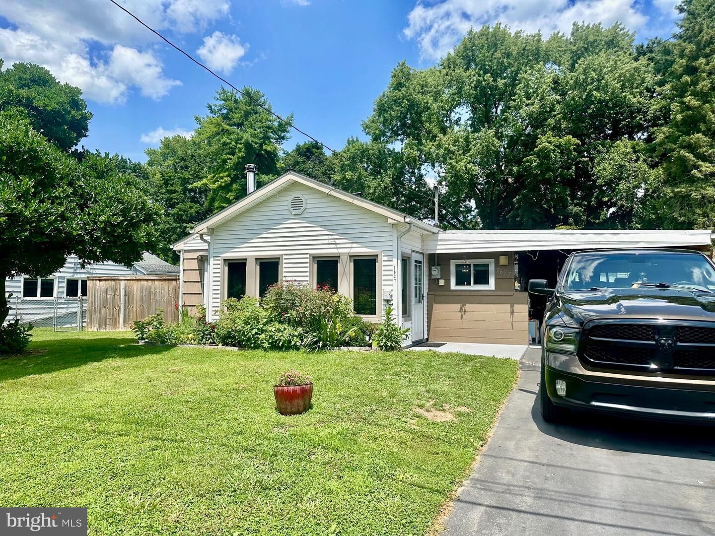 Property Photo: 2627 Valley Road PA 17520