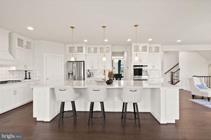Property Photo:  23757 Cambridge Knoll Court  VA 20105 