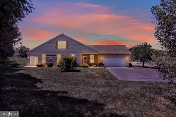 Property Photo:  2 Turning Leaf Way  PA 19605 