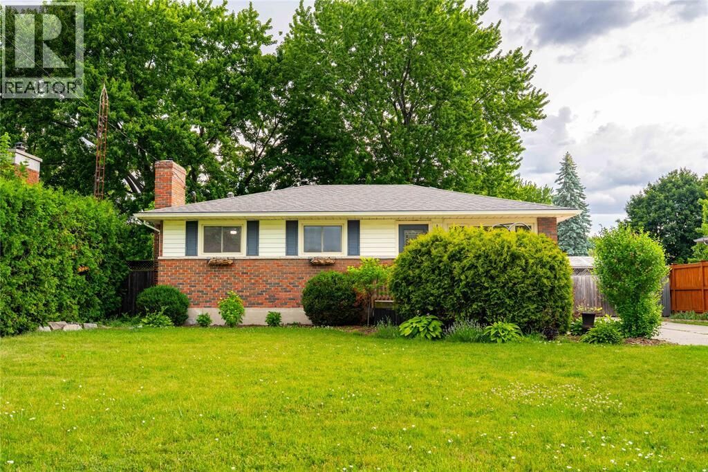 Property Photo: 372 Vroom Street ON N0N 1G0