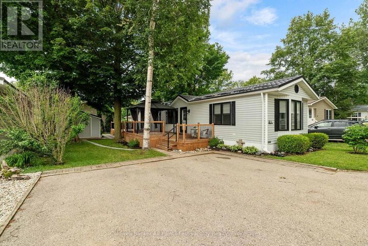 Property Photo:  71 Cherokee Lane  ON N7A 3Y2 