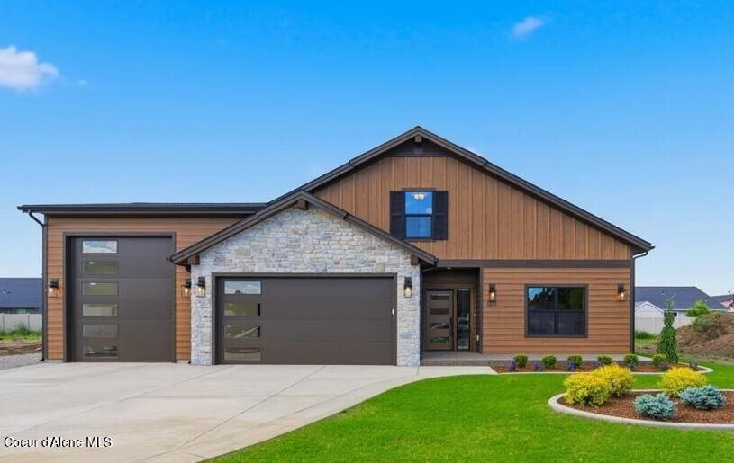 Property Photo:  1371 W Tamarindo Ln  ID 83835 