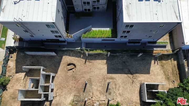 Property Photo:  14822 Delano St  CA 91411 