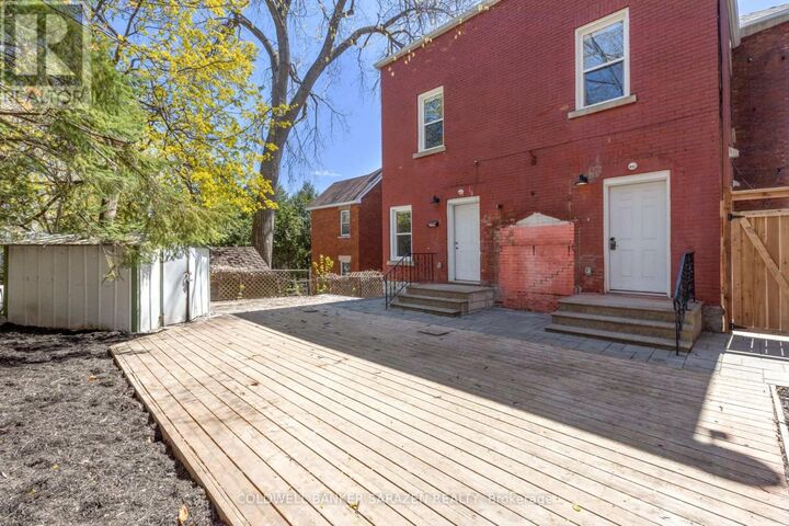 Photo de la propriété:  447 Green Avenue 2  ON K1M 1L1 