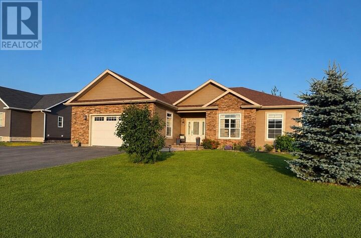 142 Harmsworth Drive — photo 1