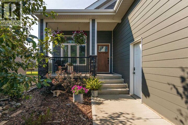Property Photo:  2715 73 Avenue  AB T9V 3L8 