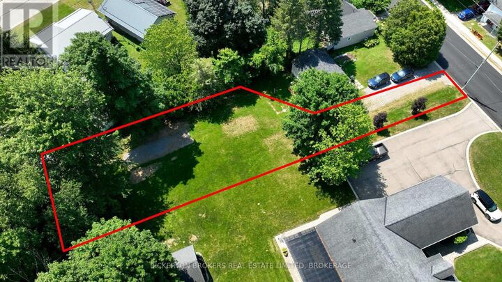 449 Charles Street North — photo 1