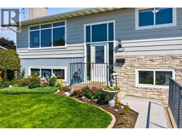 2660 Argyle Avenue — photo 1
